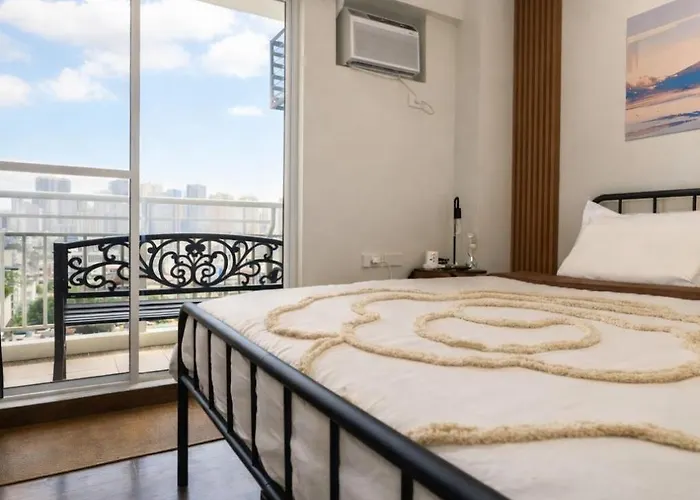 New! Cozy 2br Near Makati And Airport