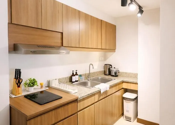 New! Cozy 2br Near Makati And Airport